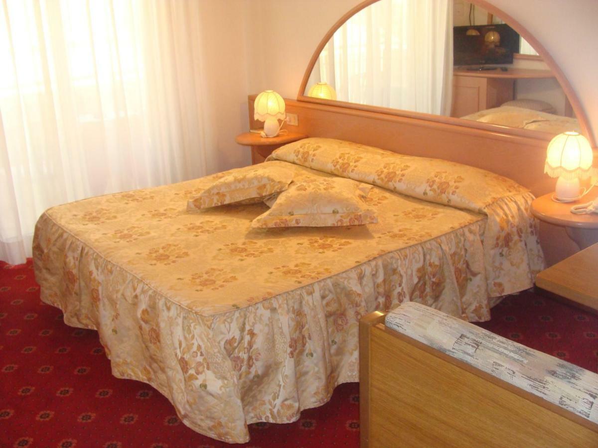 Hotel Villa Luisa 리그나노 사비아도로 외부 사진